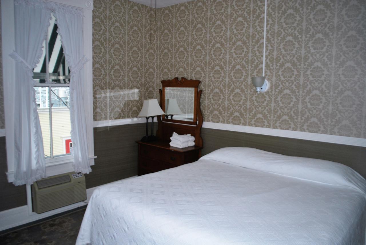 The Historic Park Hotel Put-in-Bay Dış mekan fotoğraf